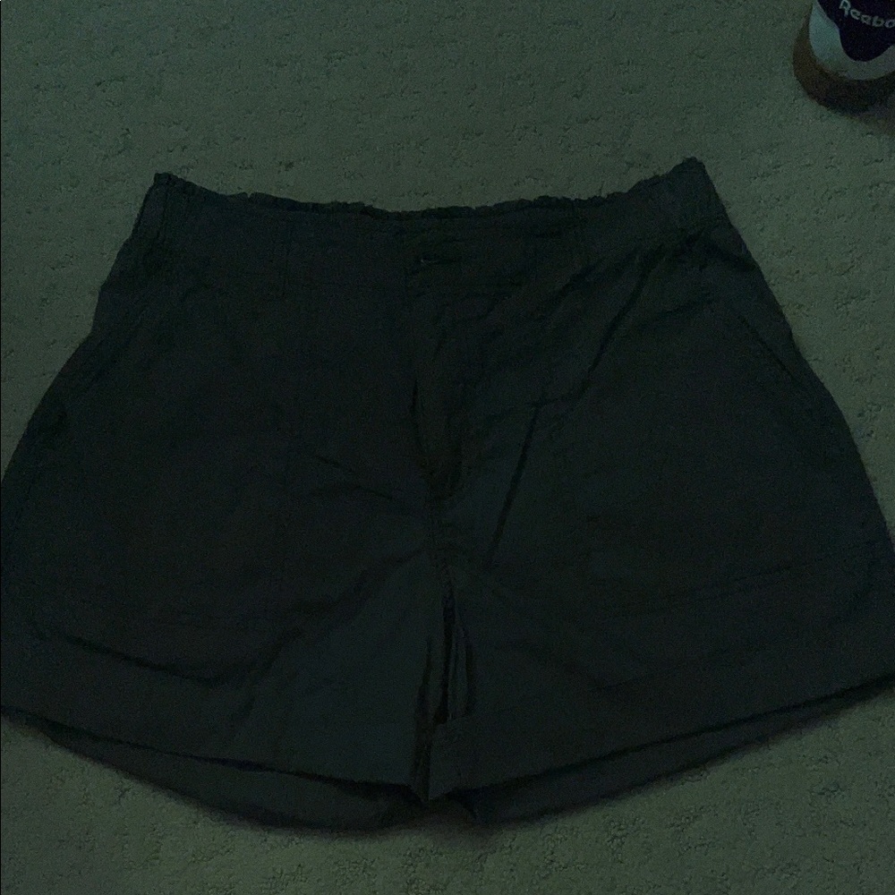 Sanctuary Women's Dark Gray Cargo Shorts